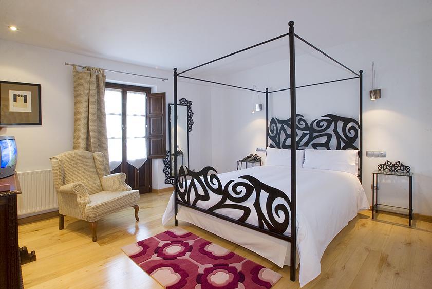 Y Rurales L'anceo Hotel