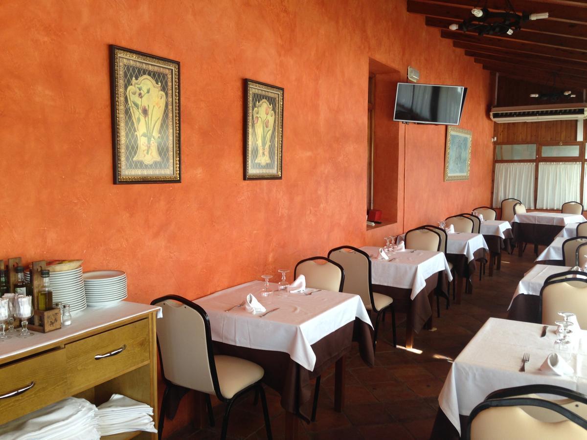 Los Desmontes Hotel Membrilla