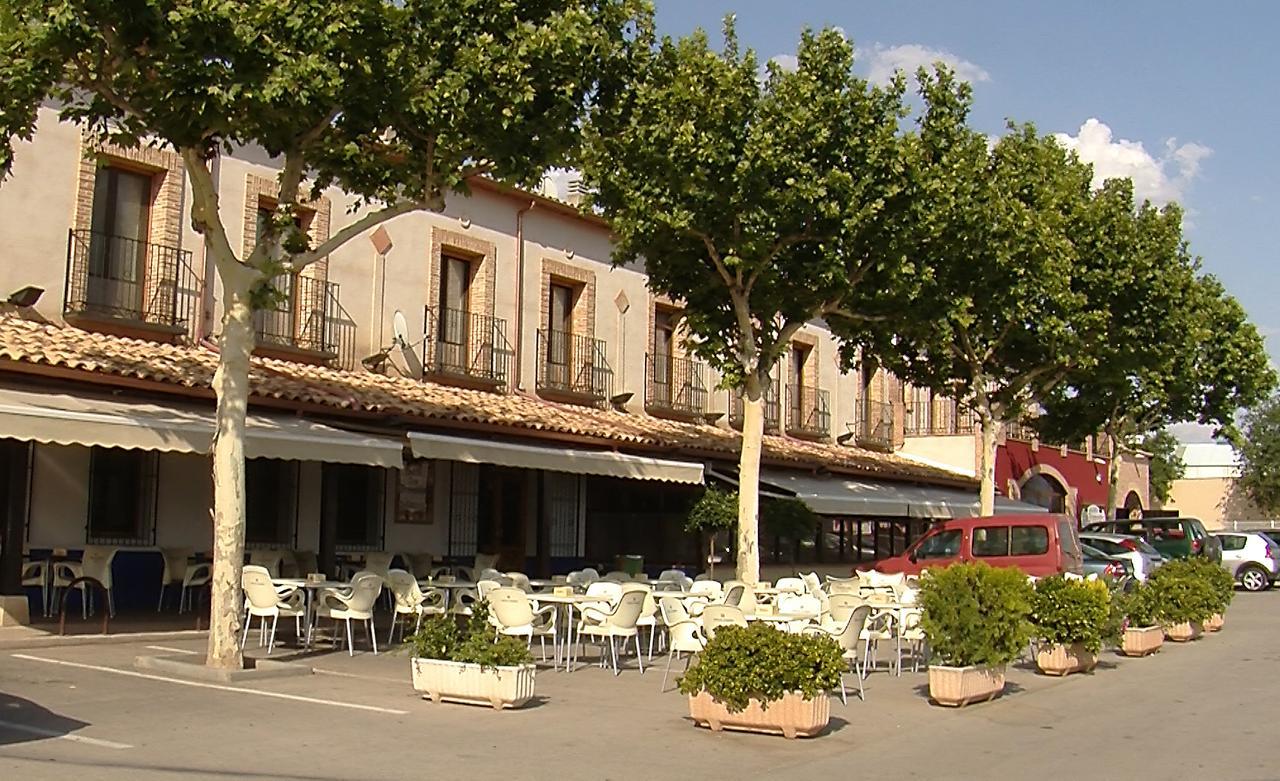 Los Desmontes Hotel *