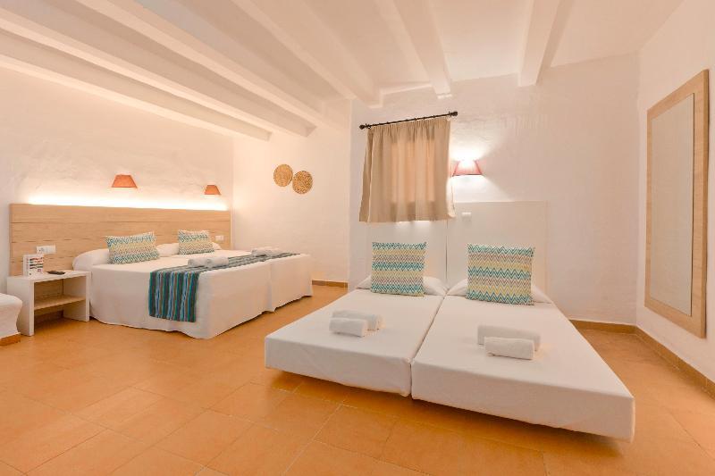 Fergus Style Punta Arabi Hotel Es Canar (Ibiza)