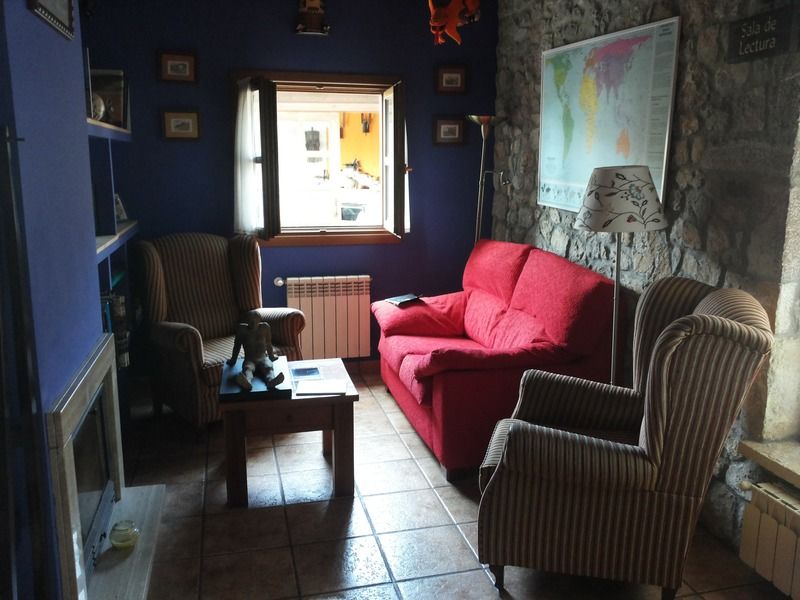 Rural Cuartamenteru Hotel