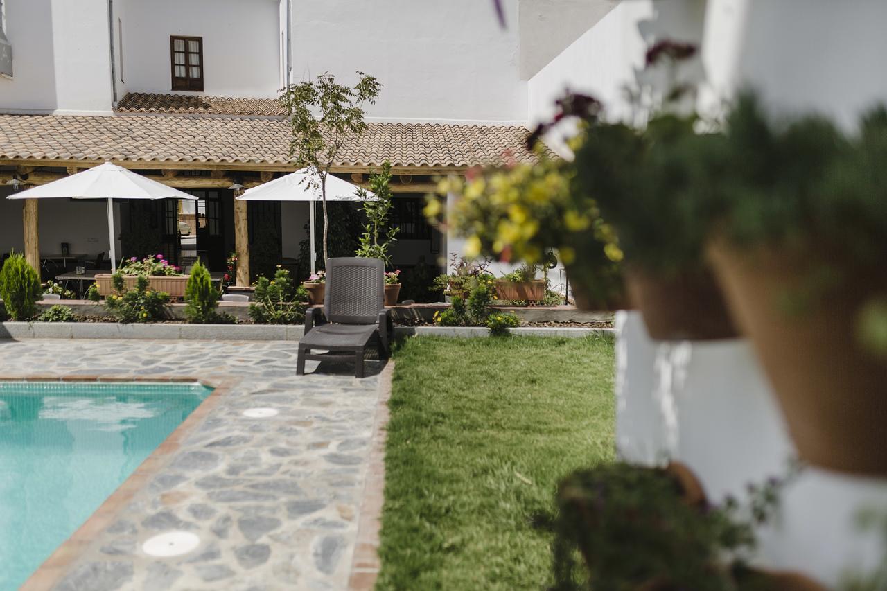 Entreolivos Hotel