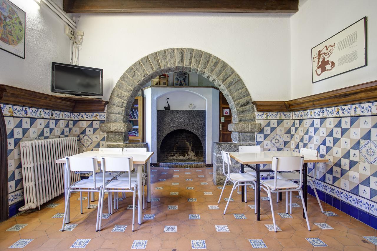 Hostel Alberg Santa Maria Del Roure *