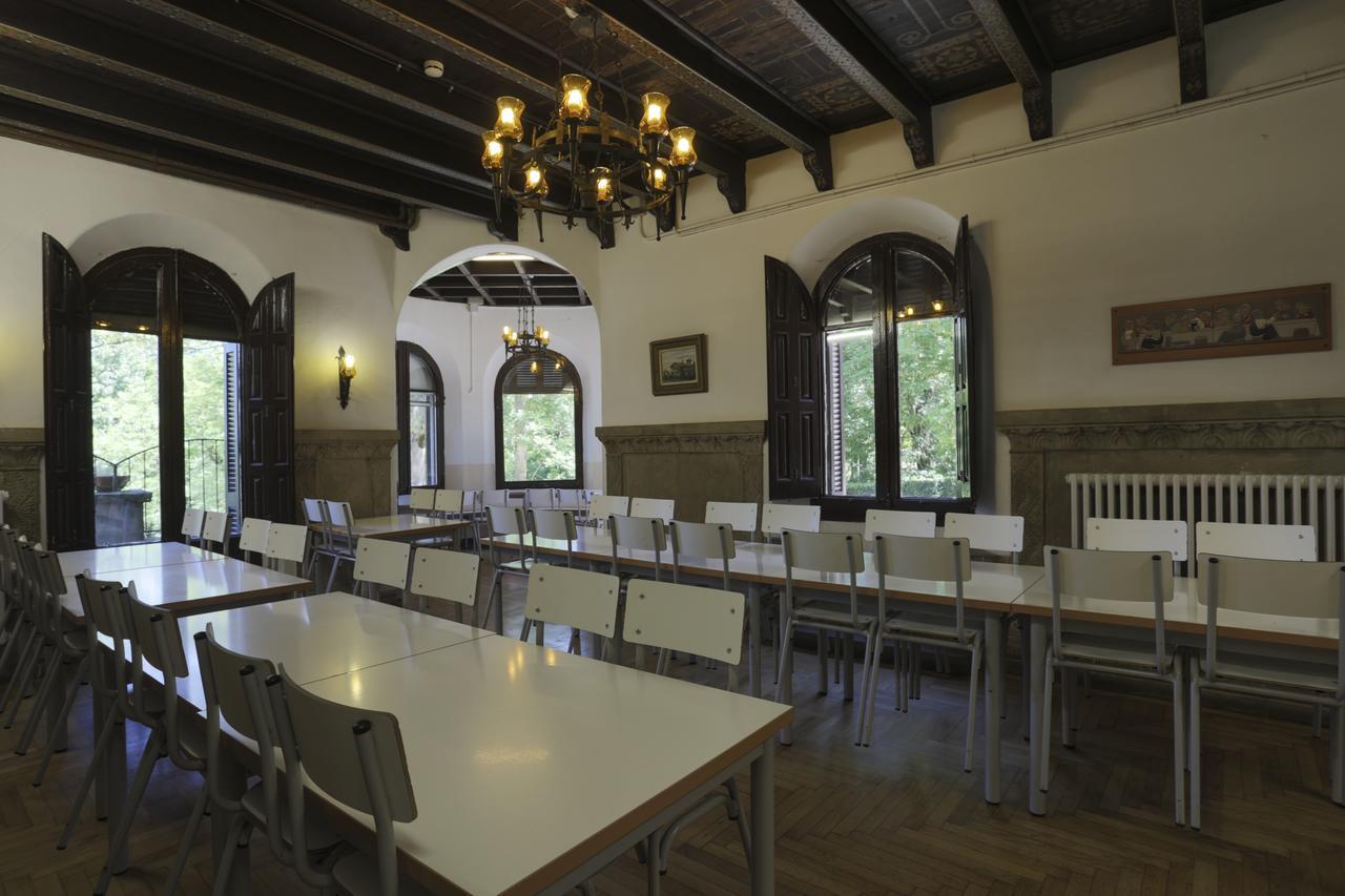 Hostel Alberg Santa Maria Del Roure *