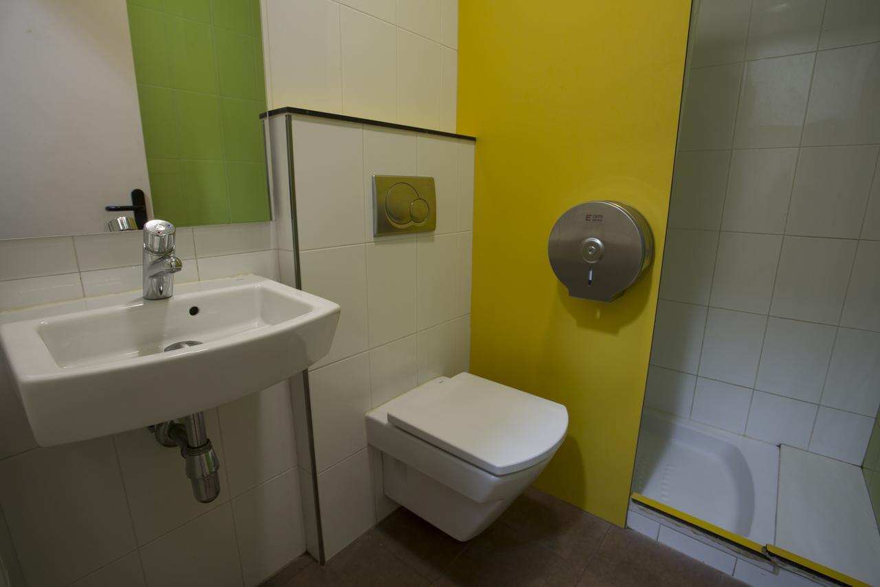 Hostel Alberg Santa Maria Del Roure *