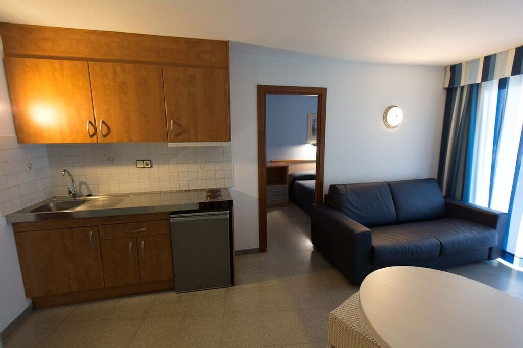 Apartahotel Miami Park 3*