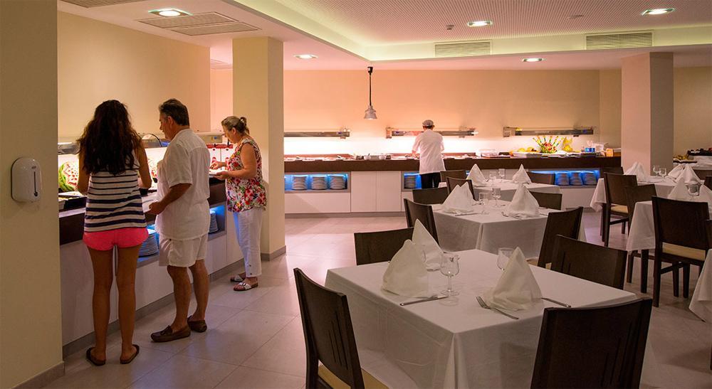 Hotel Rh Aura 4*