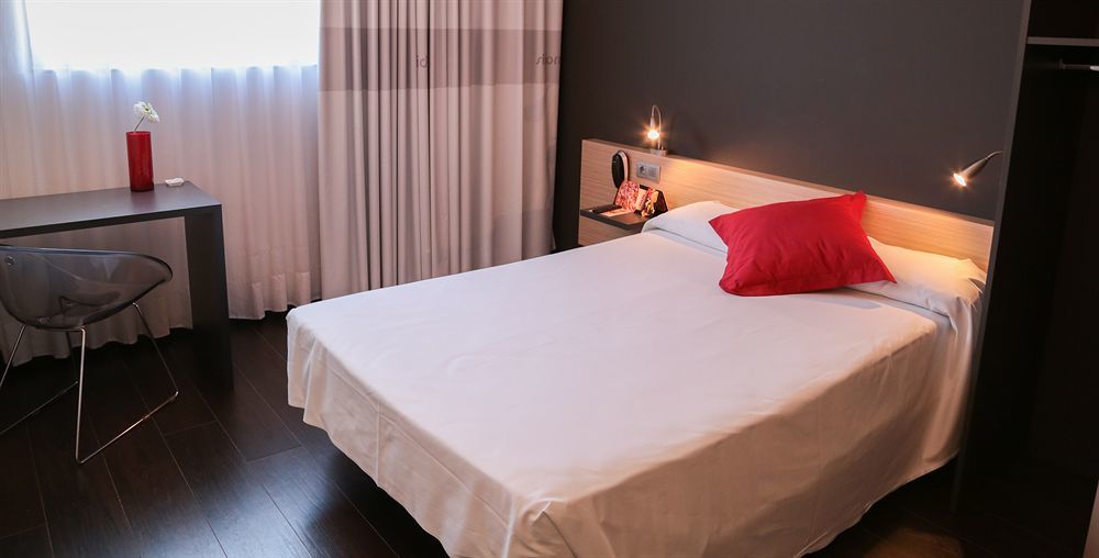 Hotel Granada *