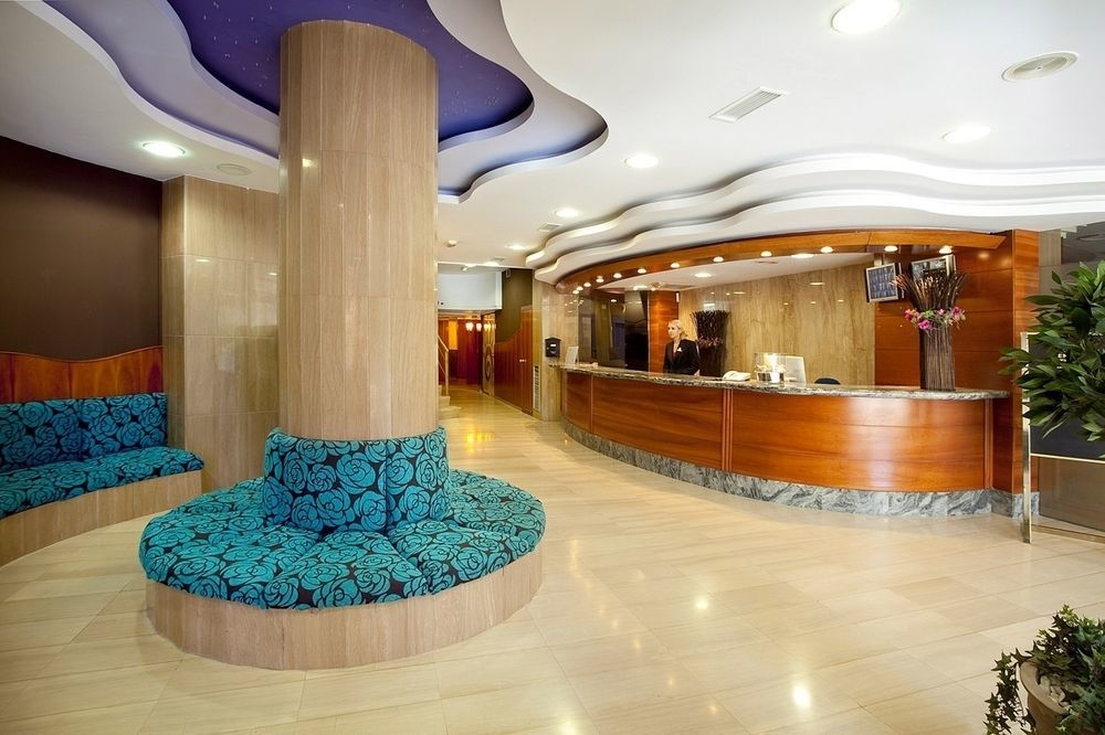 Hotel Port Eugeni 4*