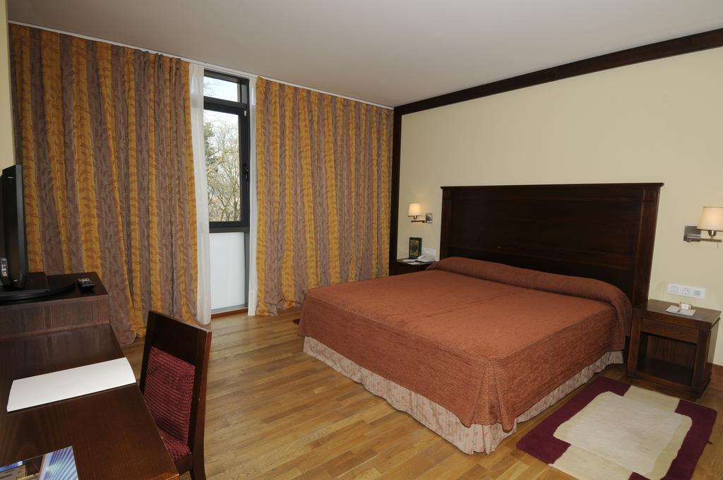Hotel De 4*