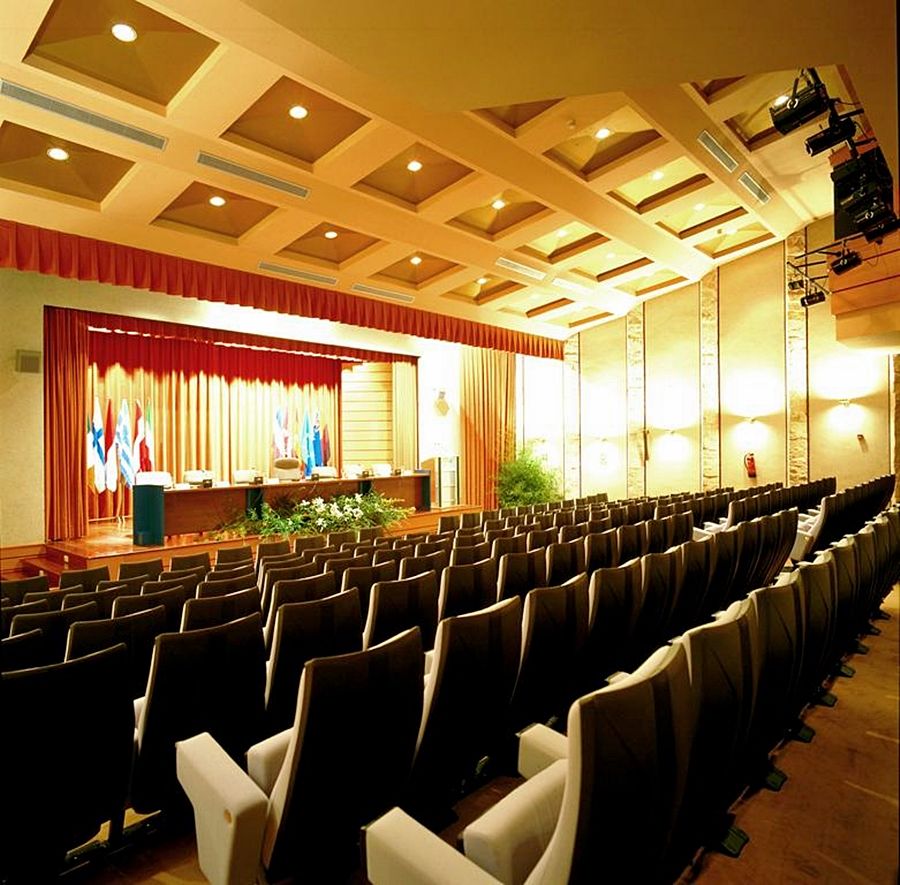 Hotel De 4*