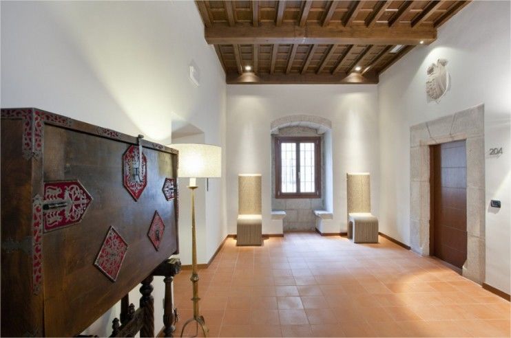 Hotel De 4*