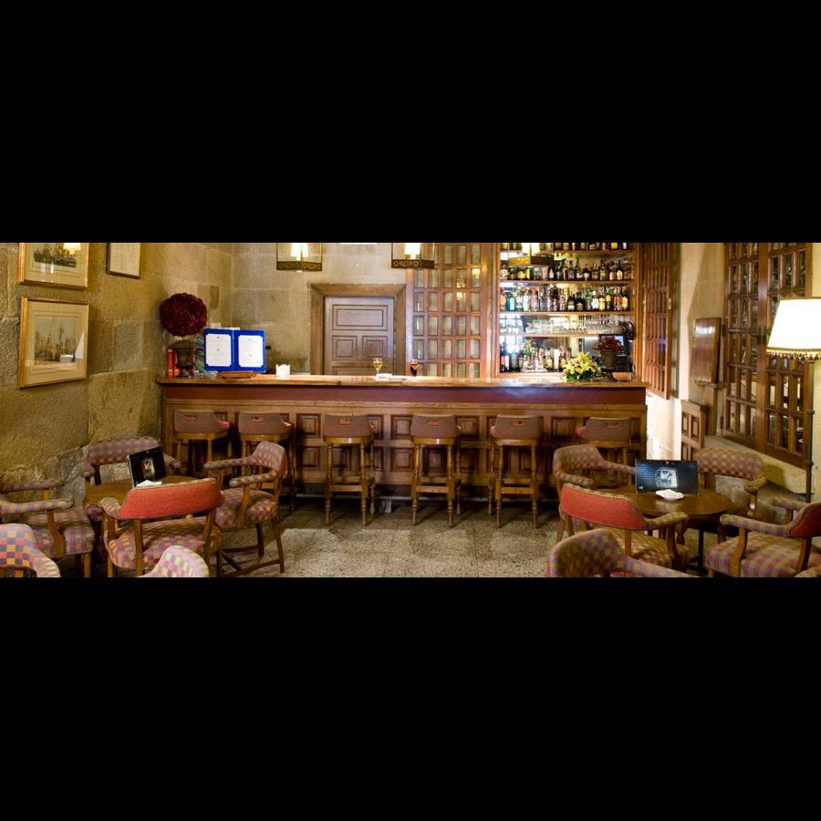 Hotel De 4*