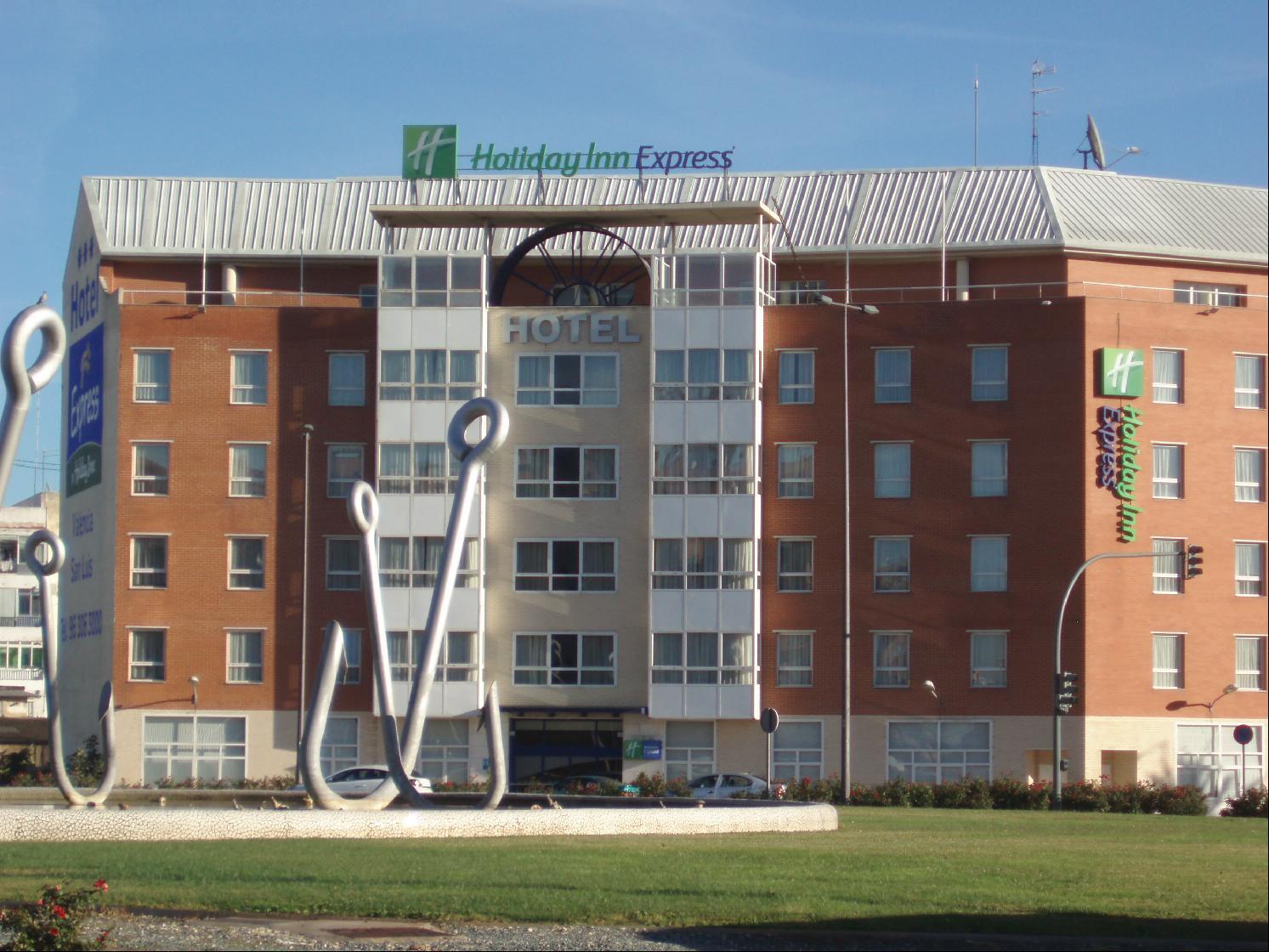 Hotel Ciudad De Ciencias 3*