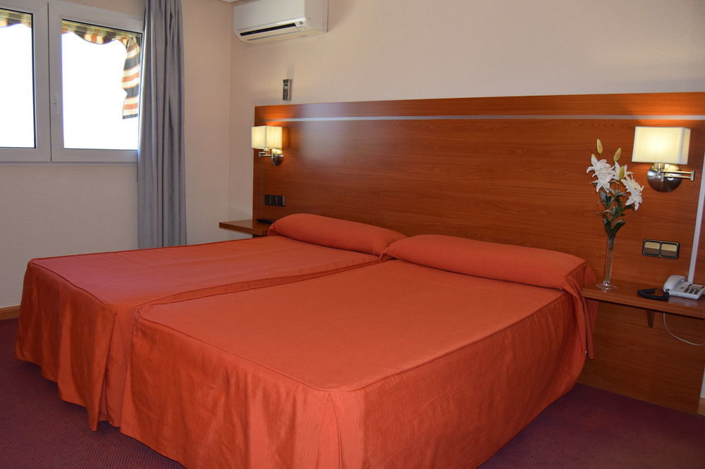 Hotel Mari Carmen 3*