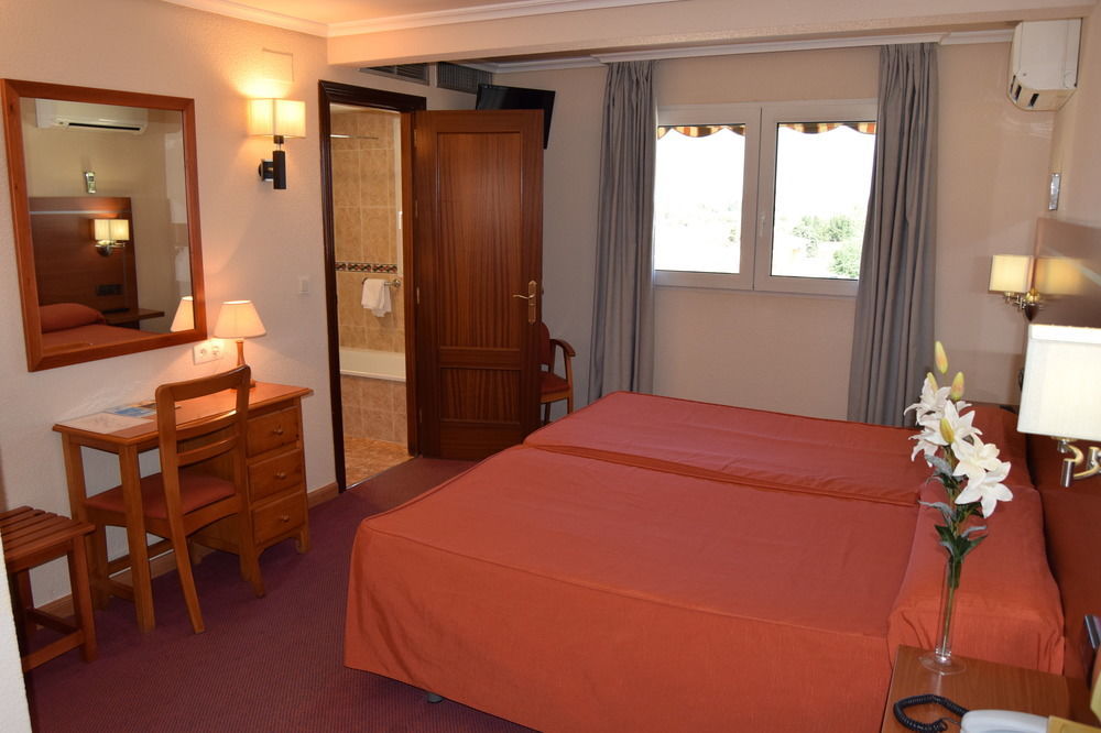 Hotel Mari Carmen 3*