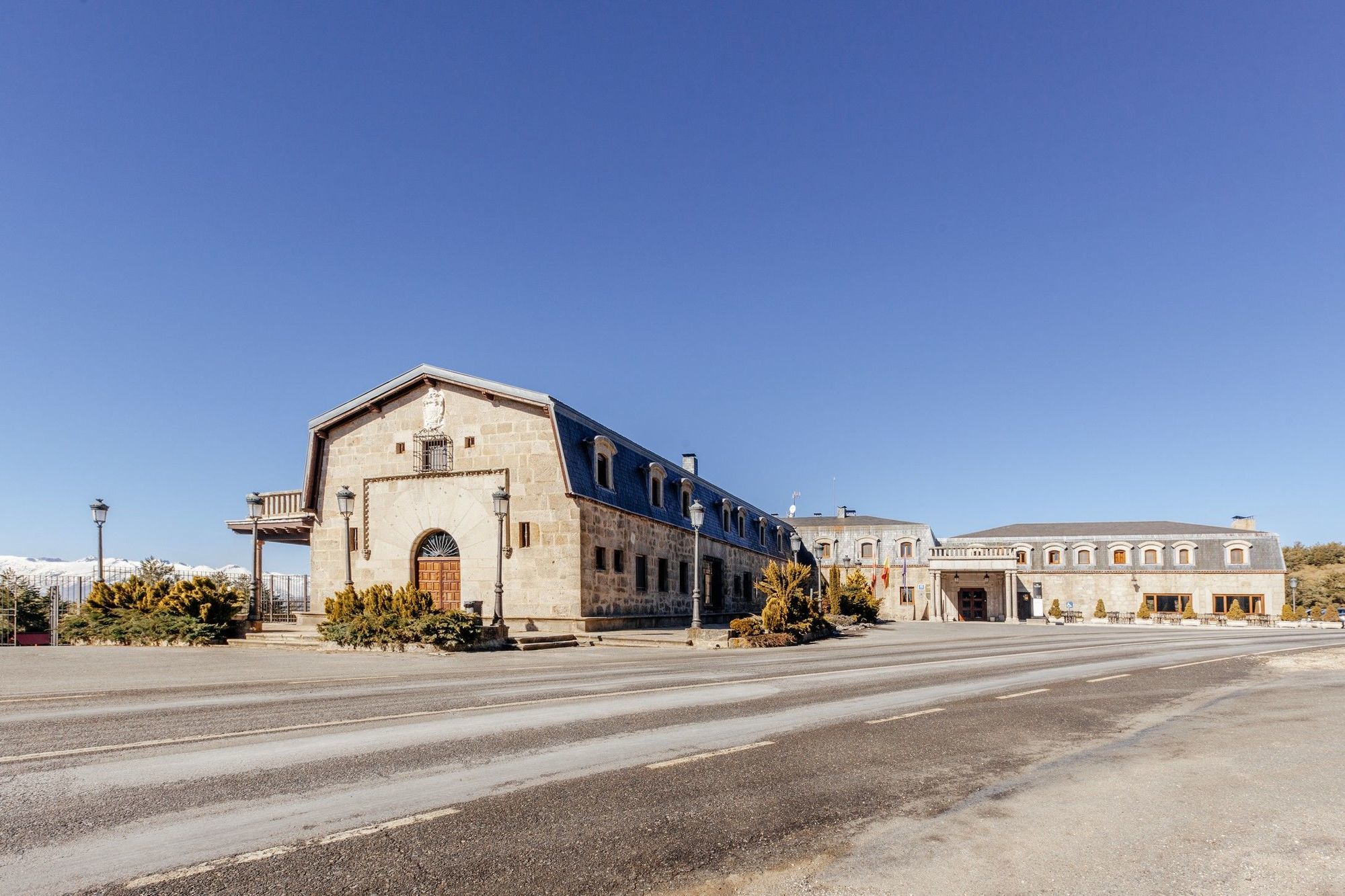 Hotel De Gredos 4*