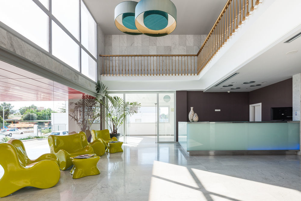 Apartahotel Axel Ibiza - Adults Only 4*