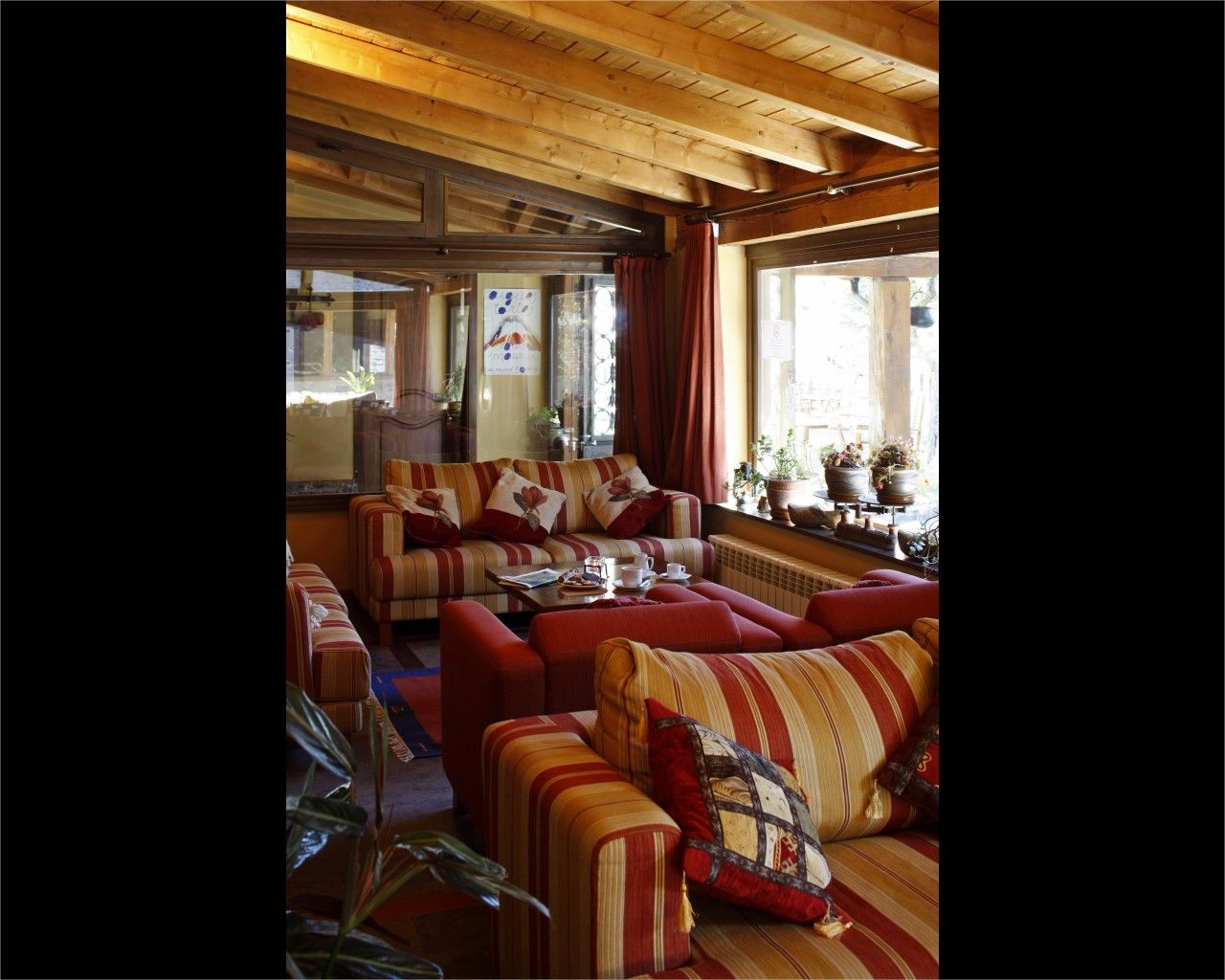 Saurat 3* Espot