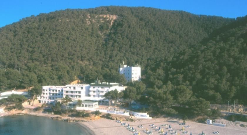 Apartahotel El Pinar 3*