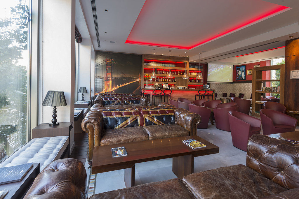 Hotel Mim & 4*