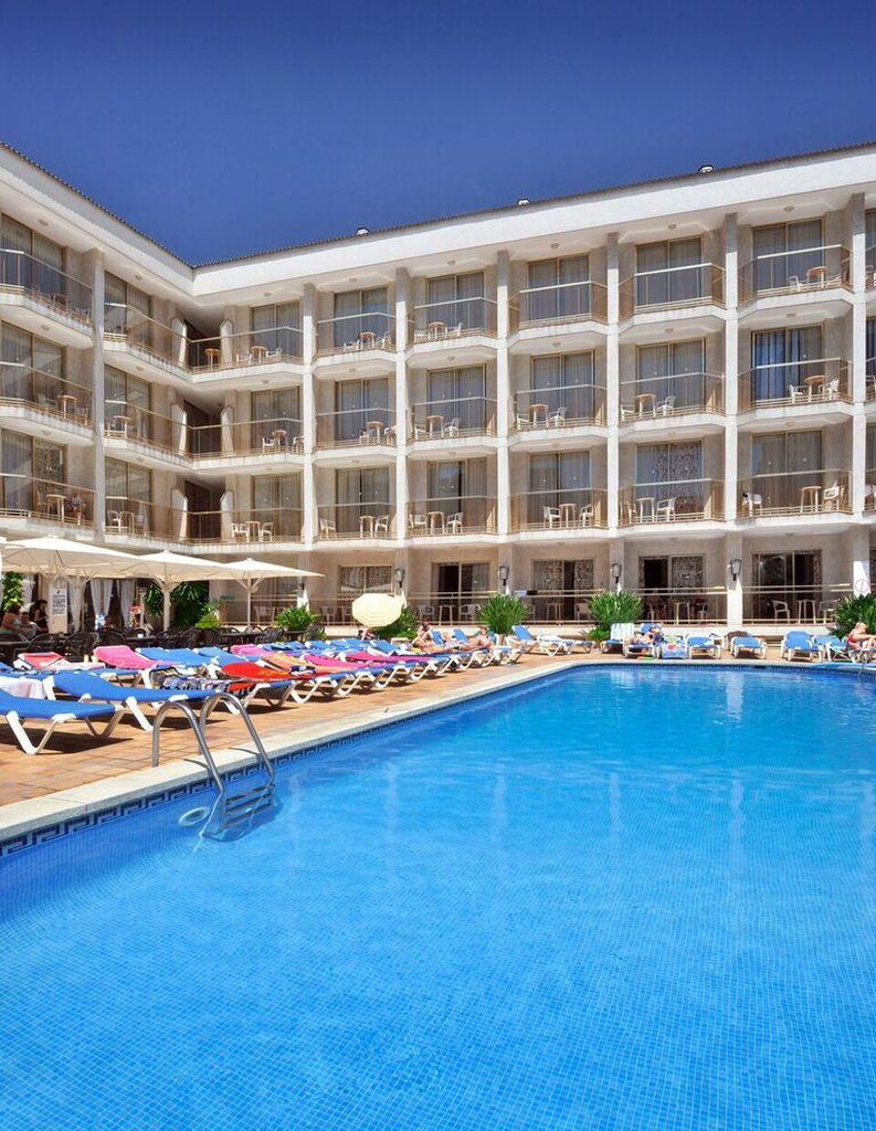 Apartahotel Miami Park 3*