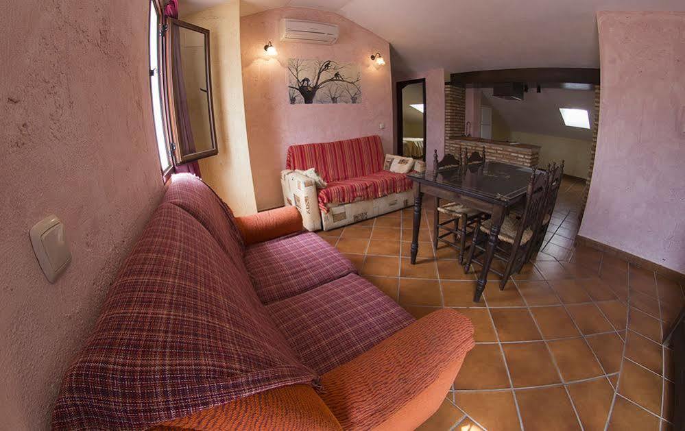 Apartahotel Rural 12 Caños 2*