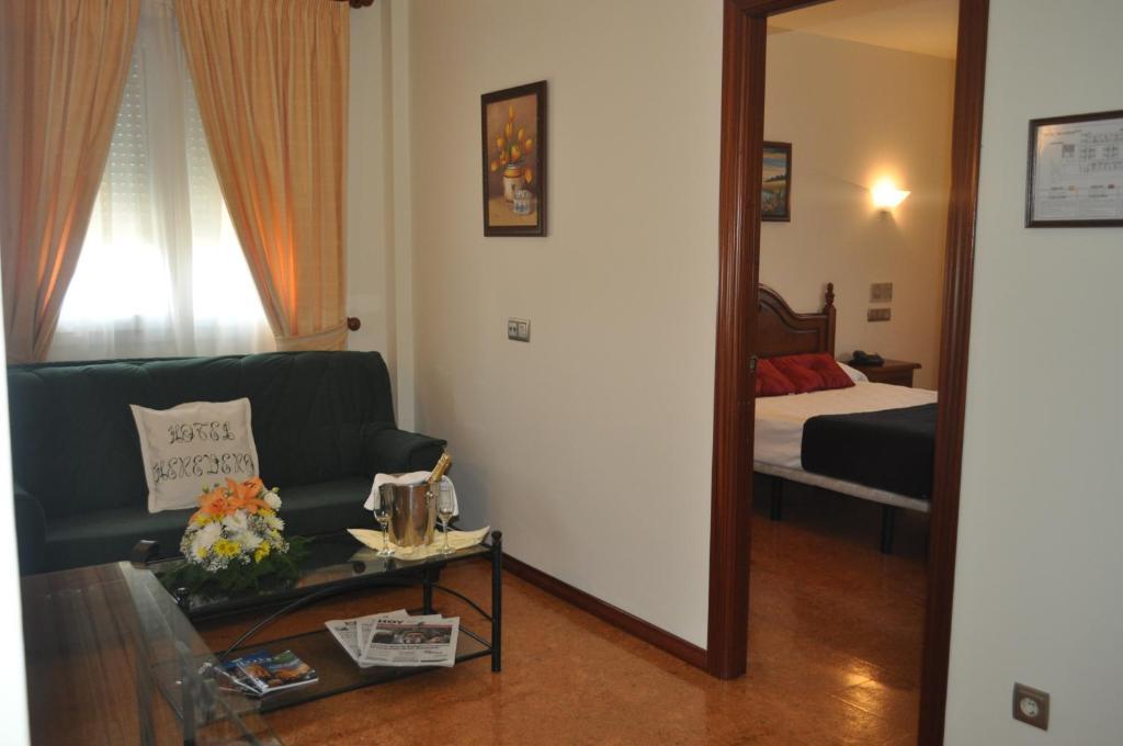 Heredero Hotel