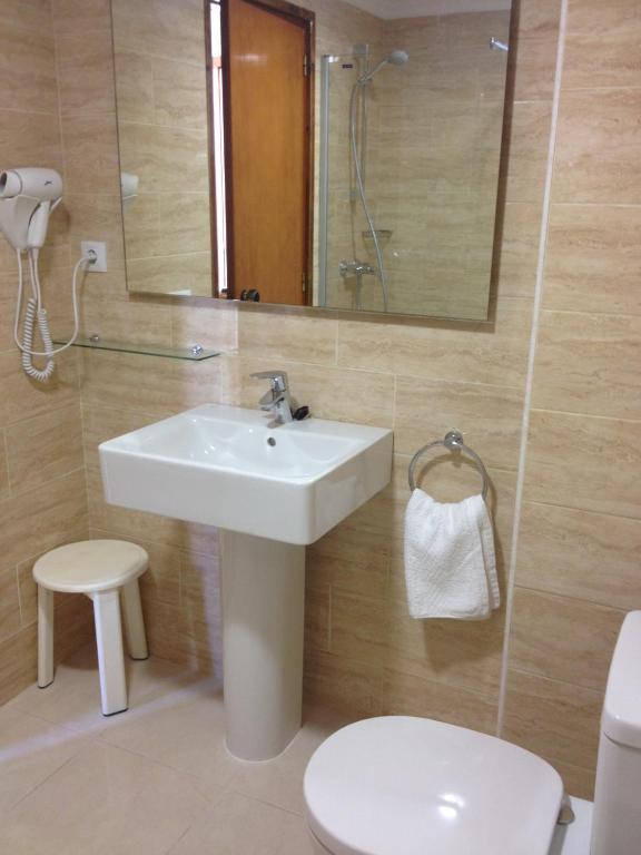 Apartahotel Bahia De San Antonio 2*
