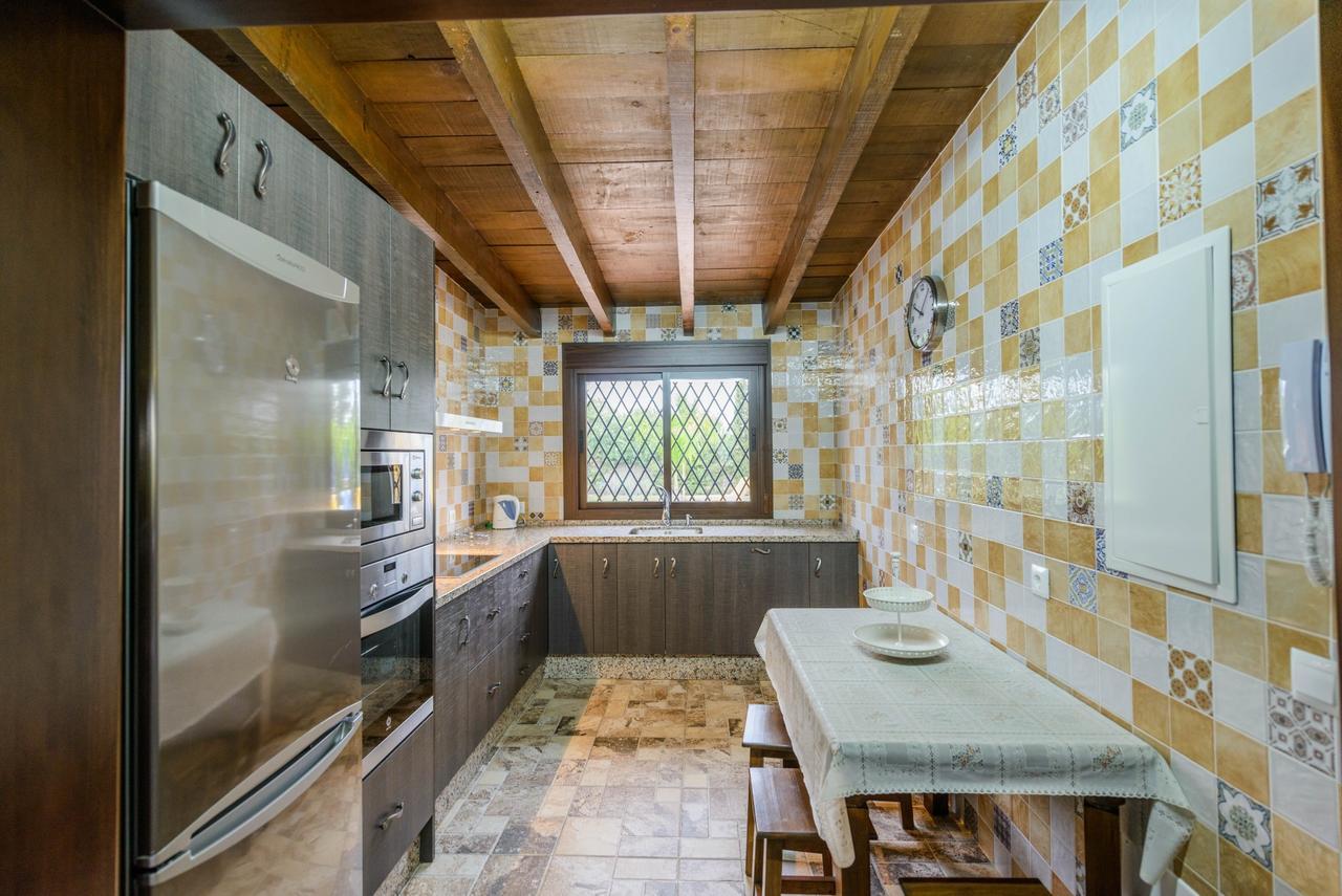 Cubo's Erythrina Villa