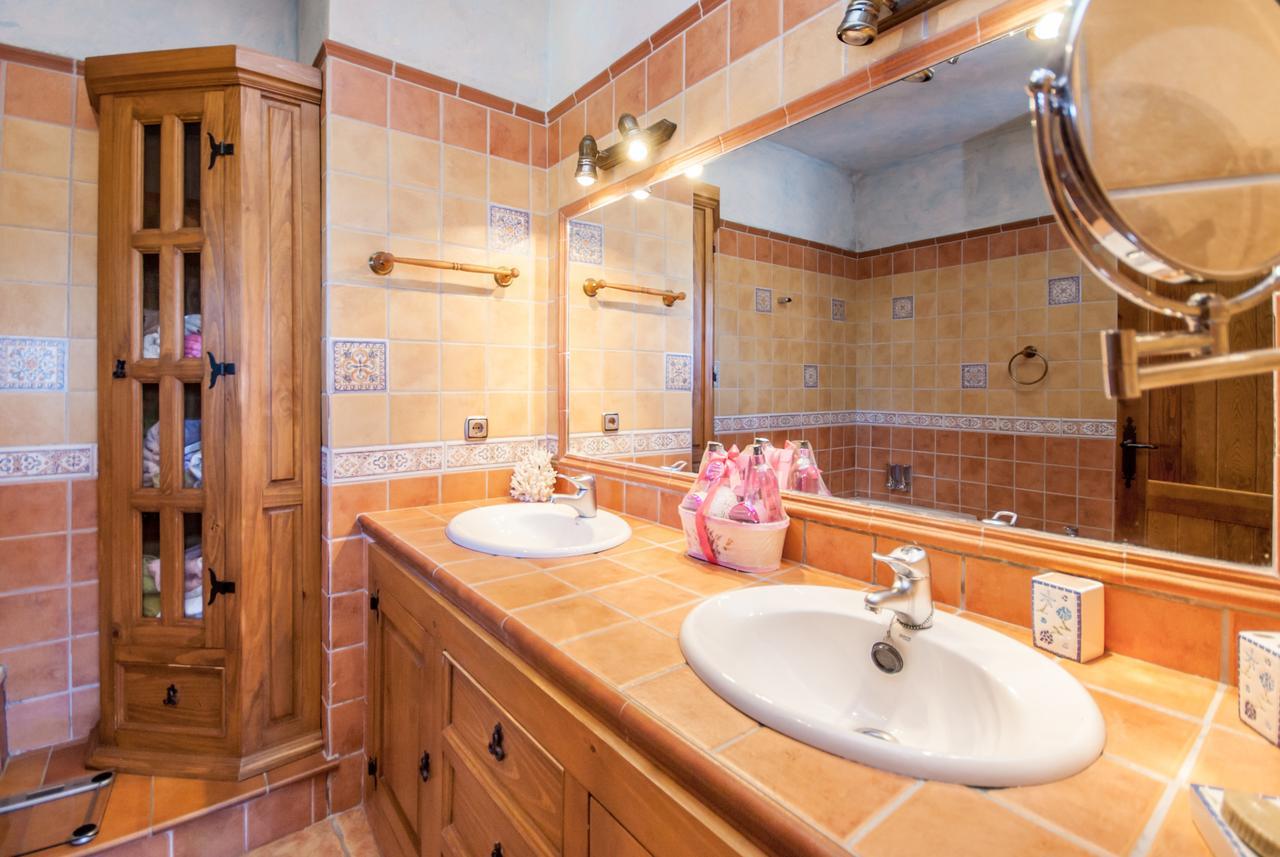 Cubo's Family Villa