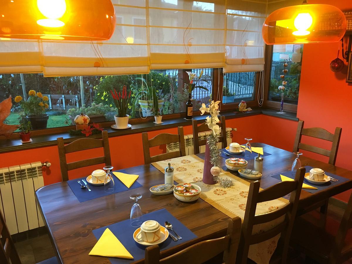 Guest house Alojamiento Bernabales 2*