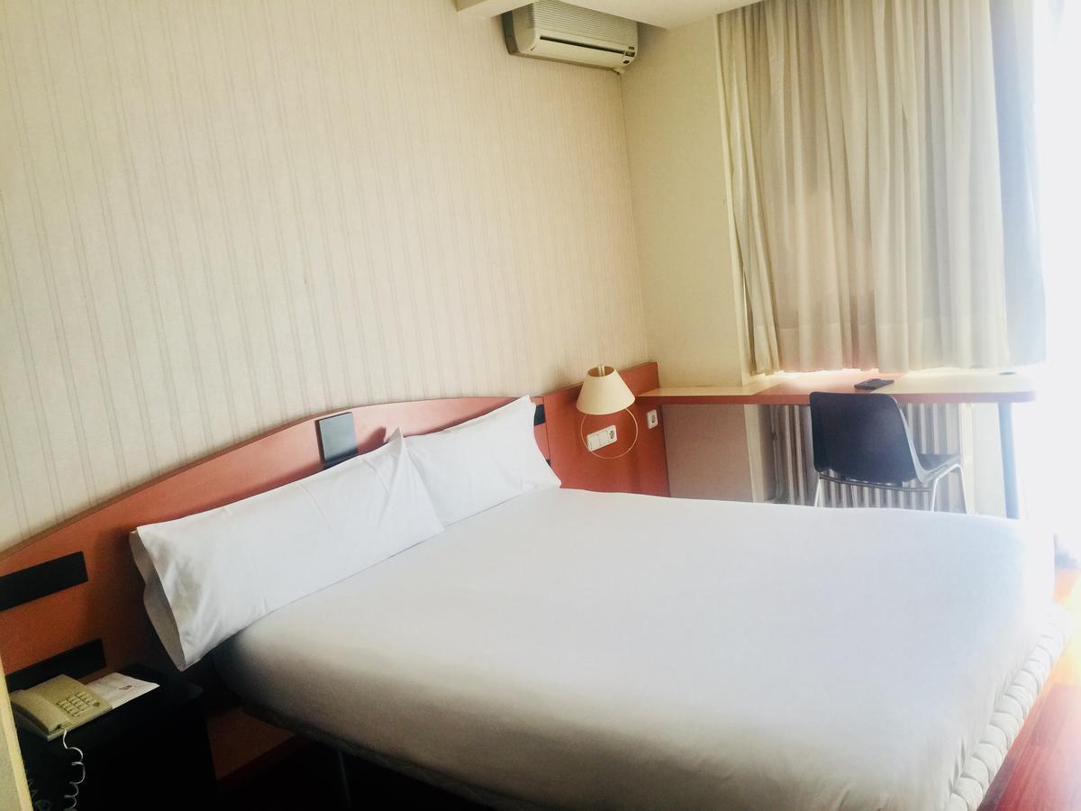 Budget Urpi Center 3*