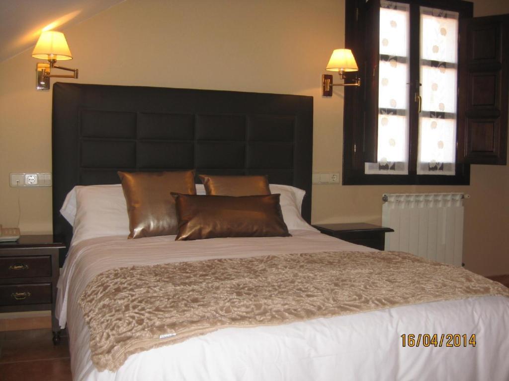 Rural Entremontes Hotel