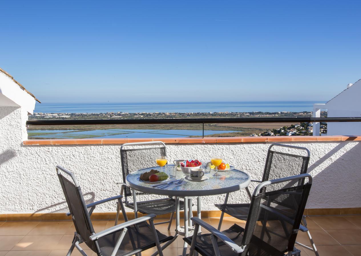 Complejo Bellavista Residencial * Pego