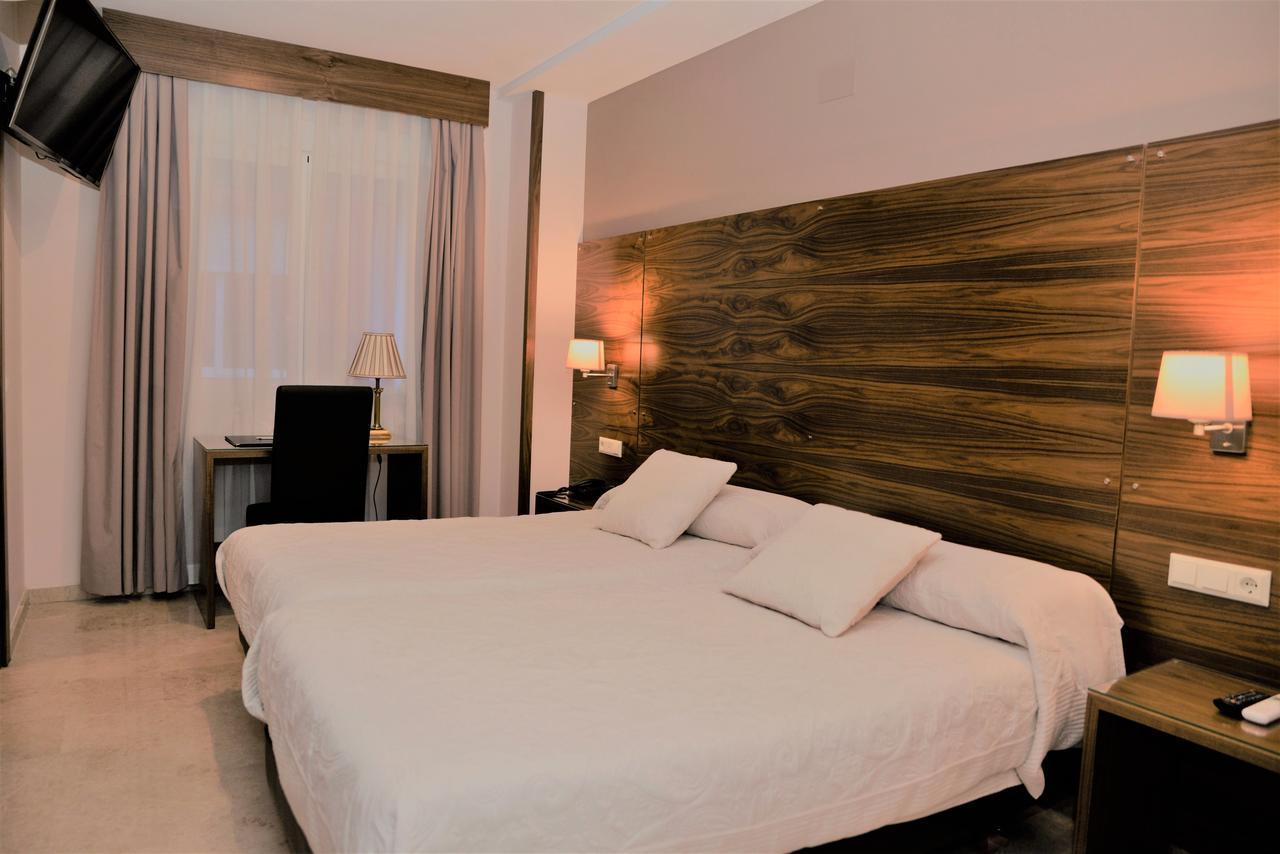 Escudero Hotel