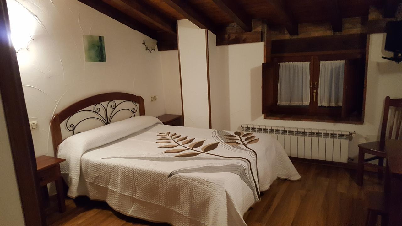 Hotel Restaurante La Parra 2*