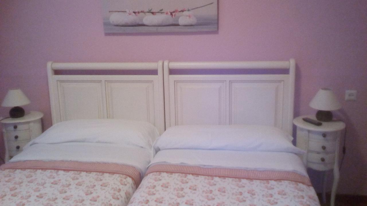 Bed and breakfast Pensión Room Pamplona *