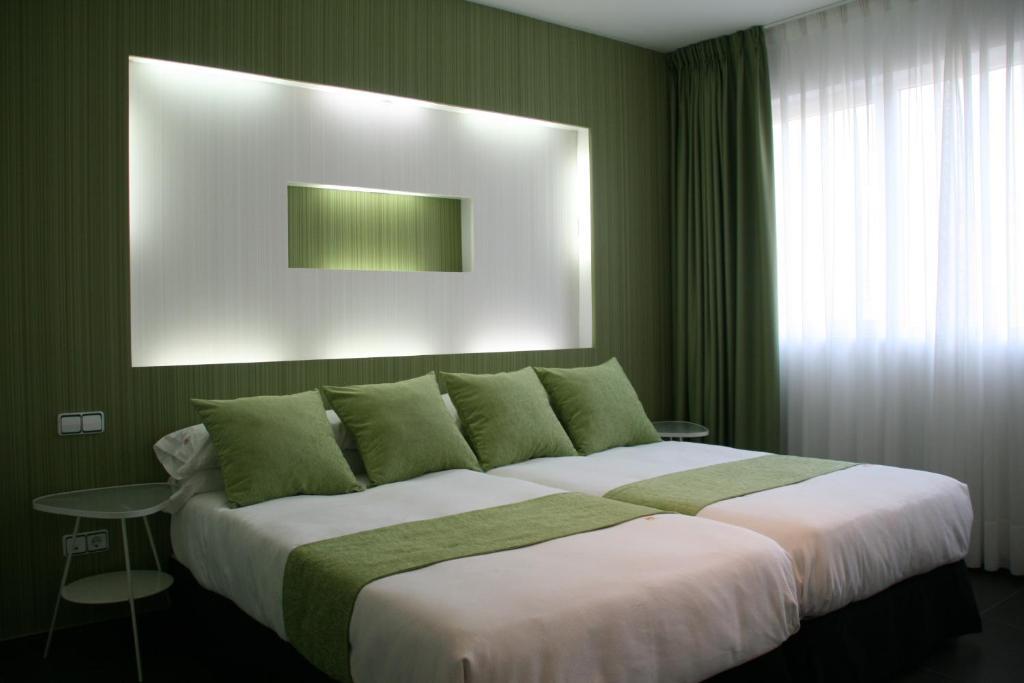 Indiana 3*