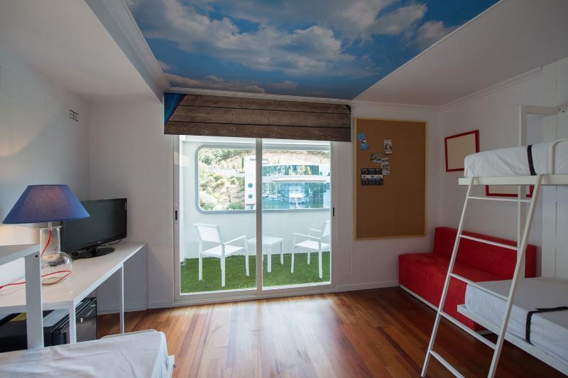 Sports Nayade Hotel