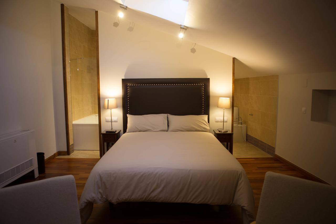 Inn Isabel De Castilla Madrigal de las Altas Torres