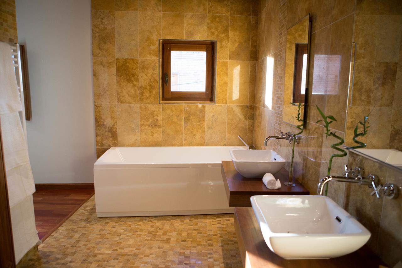 Inn Isabel De Castilla 4*