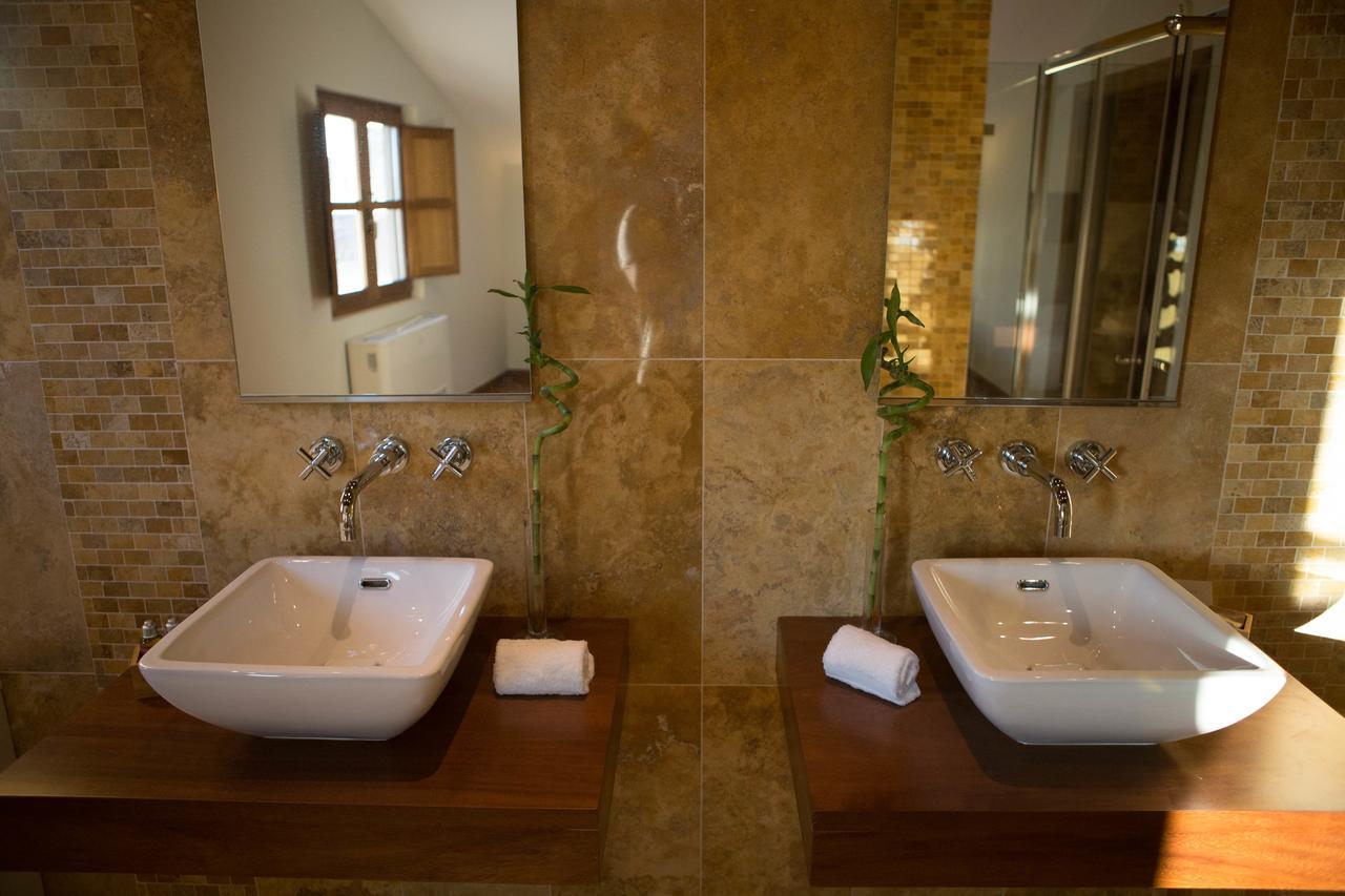 Inn Isabel De Castilla 4*