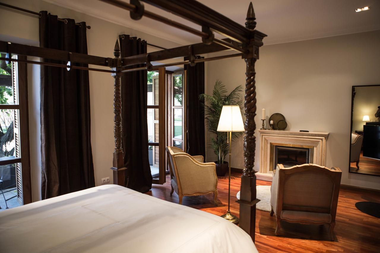 Isabel De Castilla Inn 4*