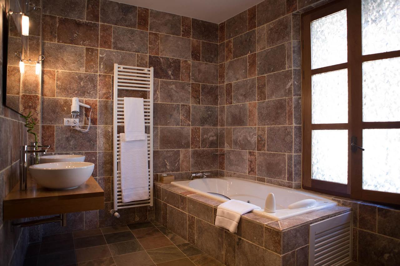 Inn Isabel De Castilla 4*