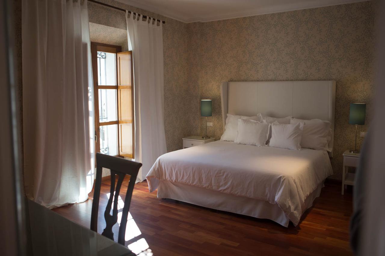 Isabel De Castilla 4*