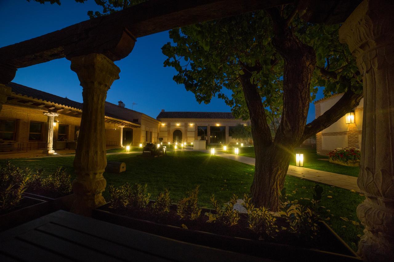 Isabel De Castilla Inn