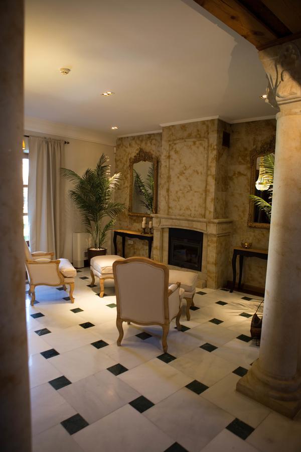 Isabel De Castilla Inn 4*