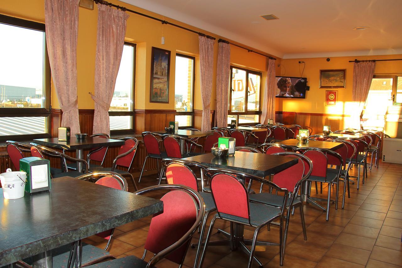 Avenida Iii Hotel 2*