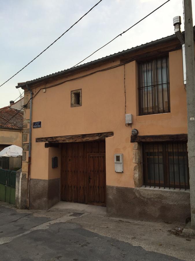 El Pajar De Suenos Holiday home Pradena